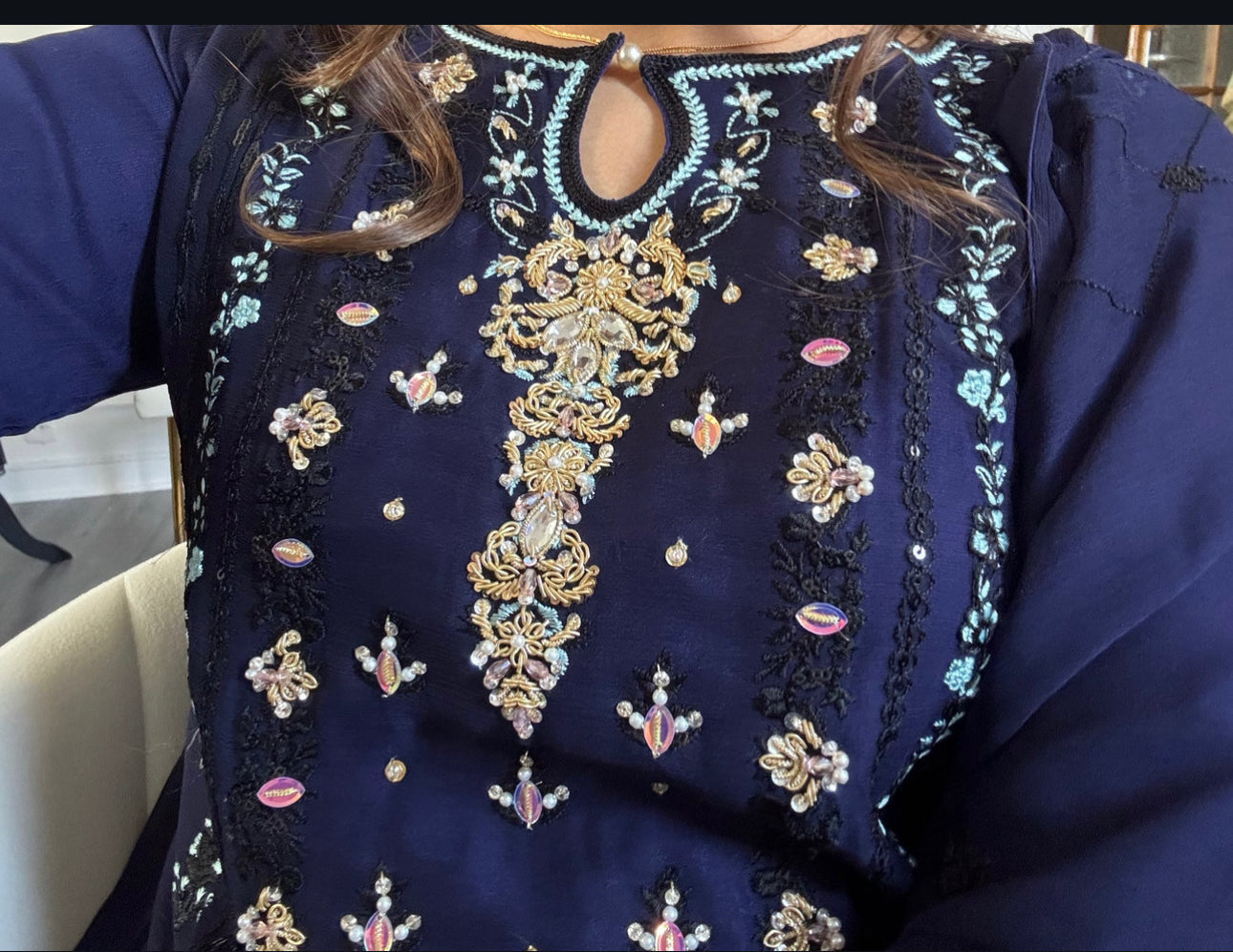 Suit Anna