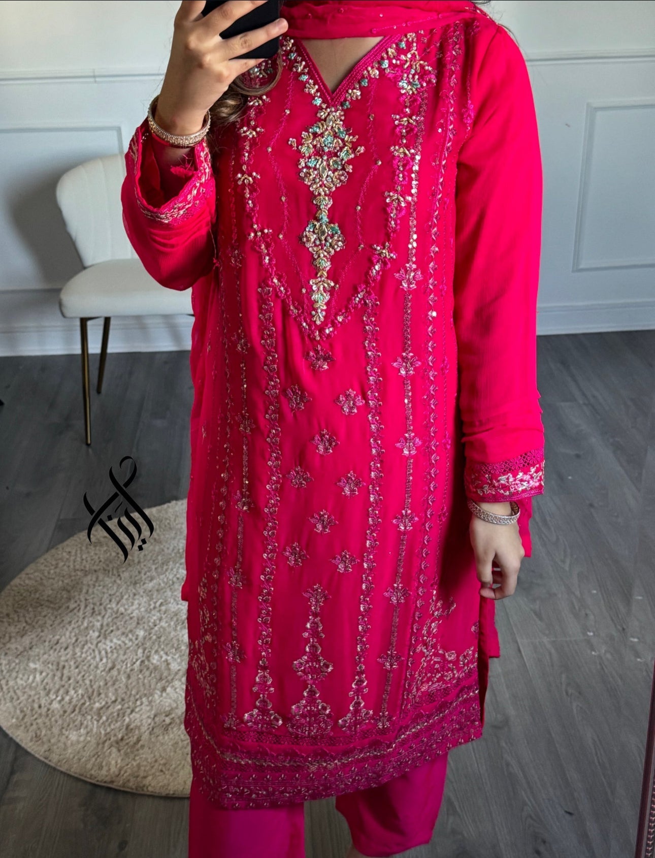 Suit Naziya Fushia