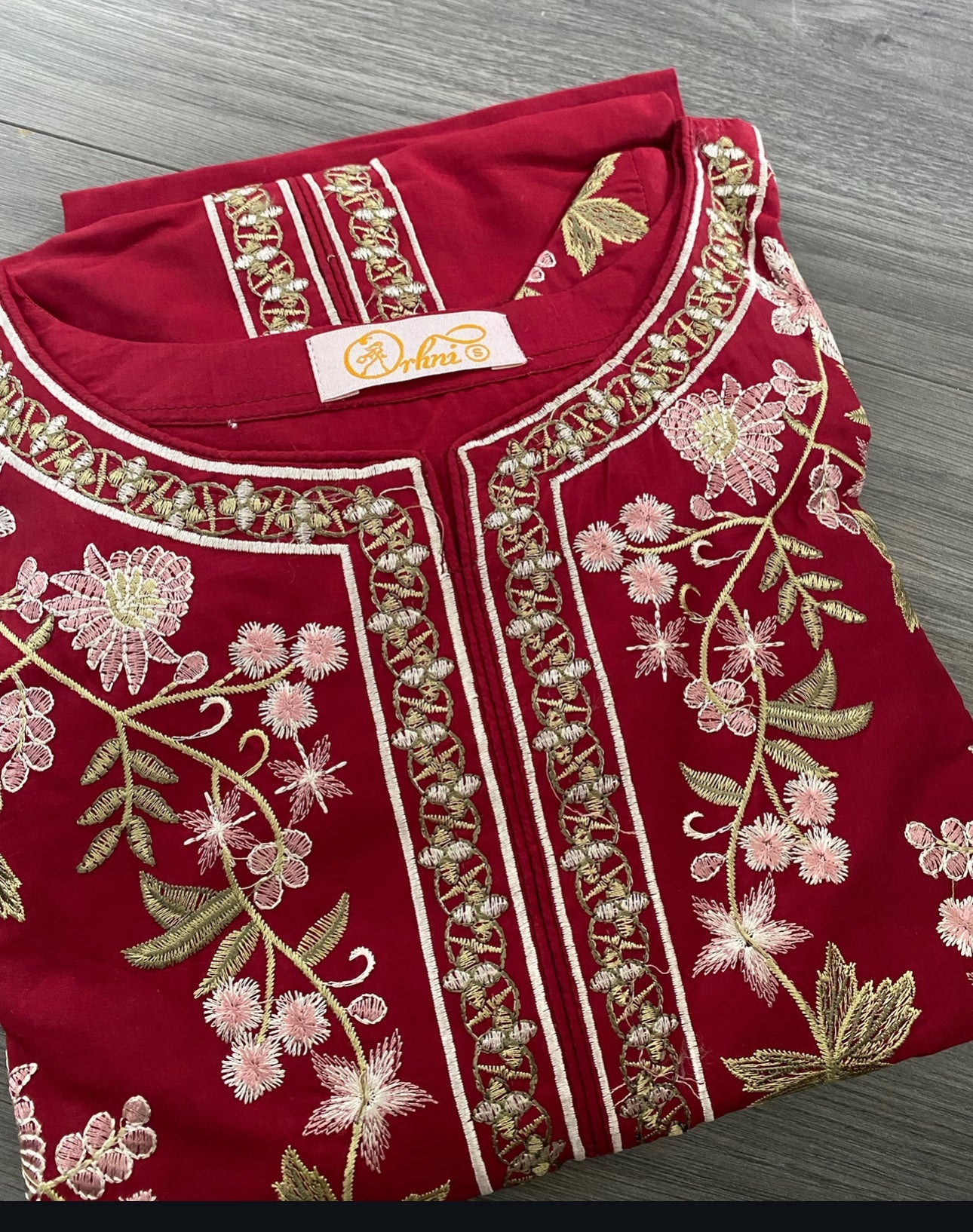 SUIT LAIBA