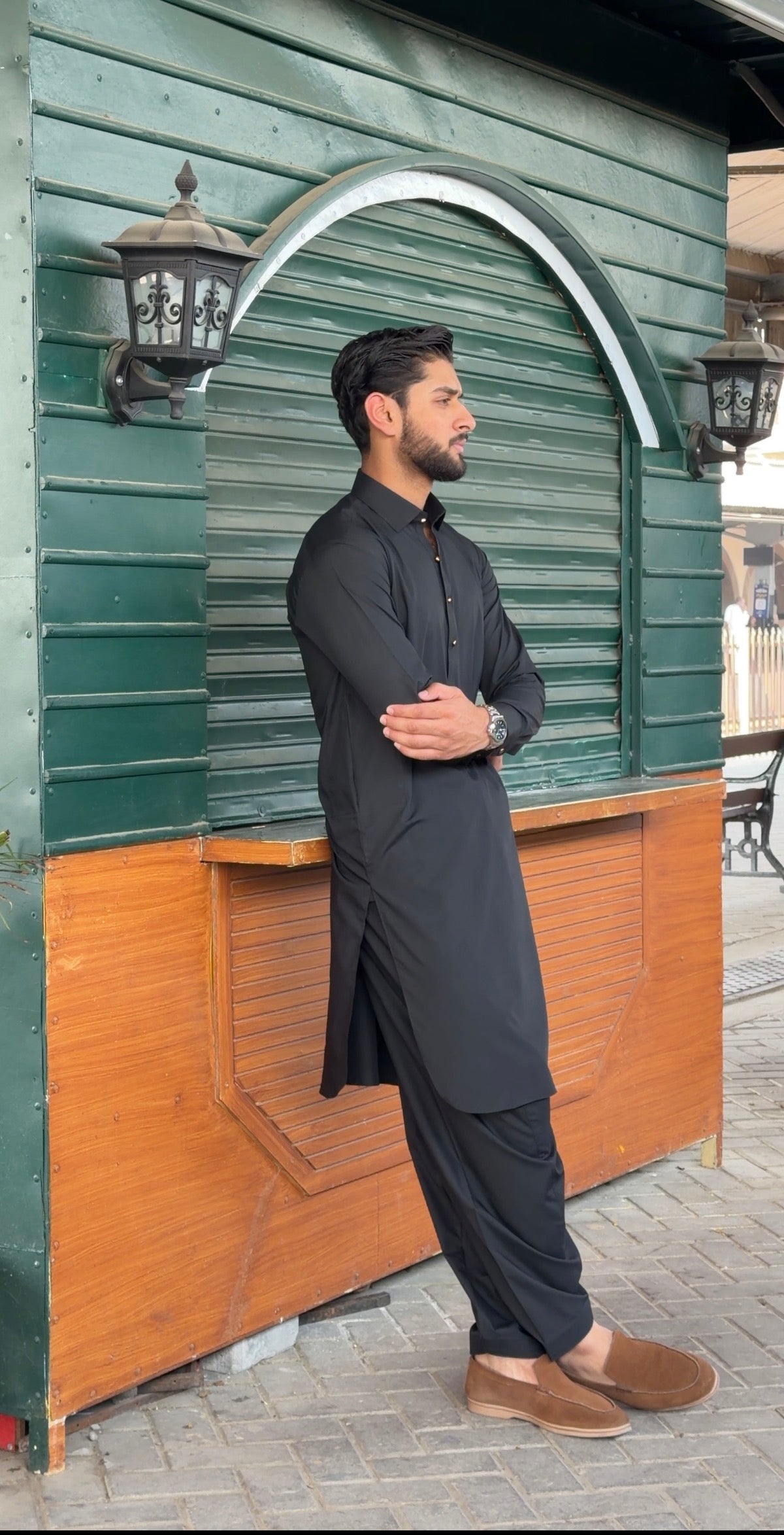 MOHIB —- BLACK SUIT