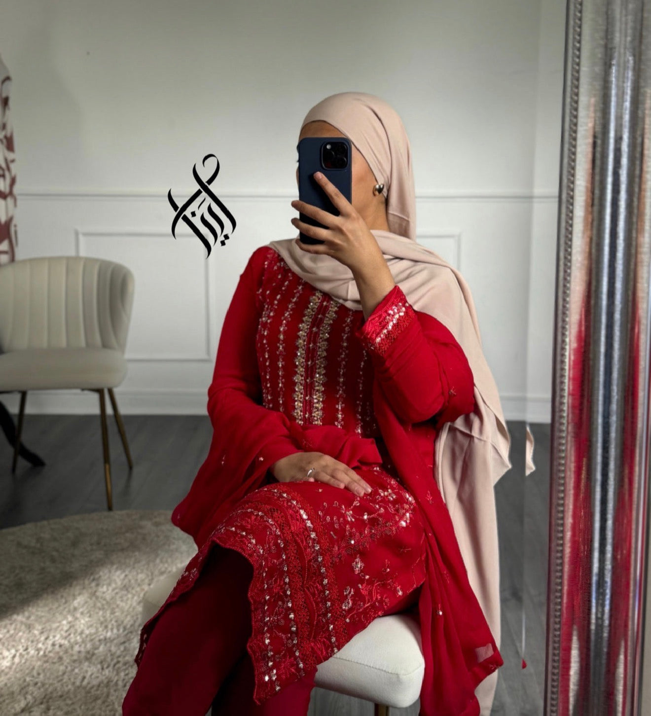Suit Naziya